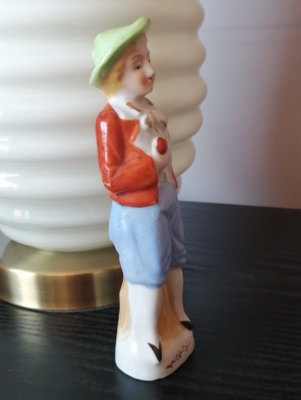 Vintage 1940s Porcelain Colonial Figurine Made in Occupied Japan - Picture 6 of 7
